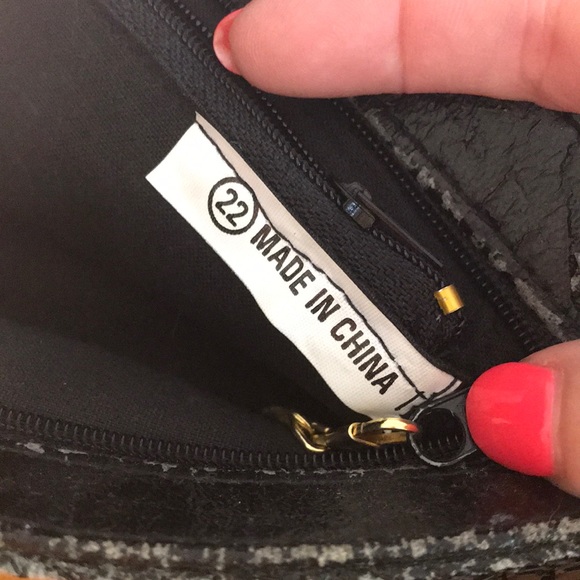 Vintage Black, Gold, and silver evening bag - Picture 3 of 5